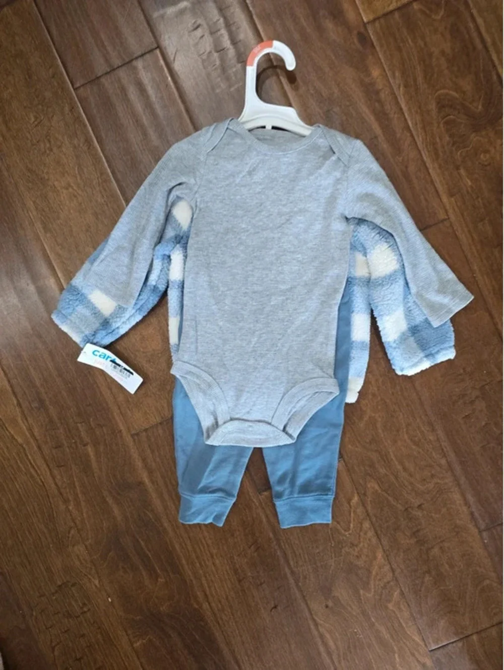 9m brand new three piece outfit set from carter's item 283G4